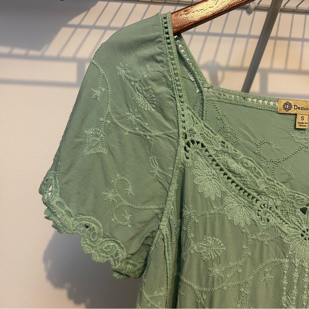 Green Lace Top - Picture 4 of 8